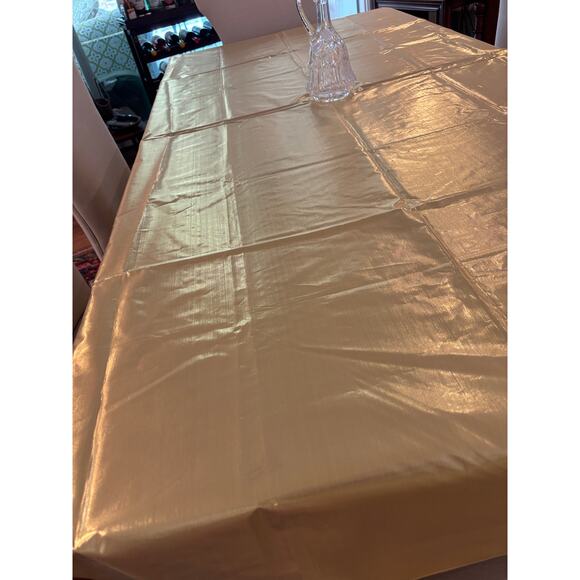 Gold Lame Tablecloth- Christmas, New Year - Picture 4 of 5